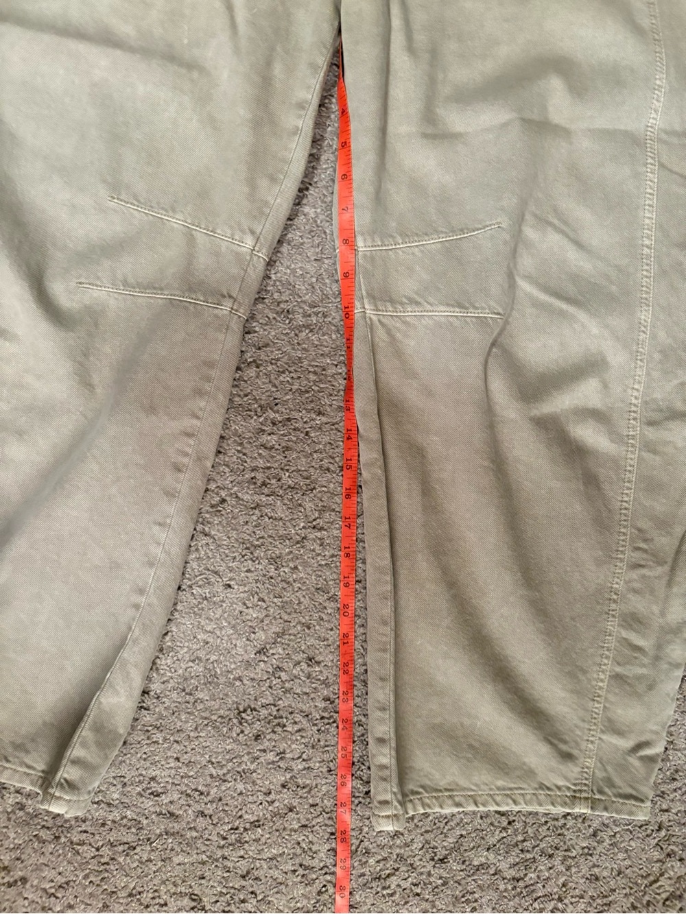 We the Free Mid-rise barrel jeans in light olive - Picture 7 of 14